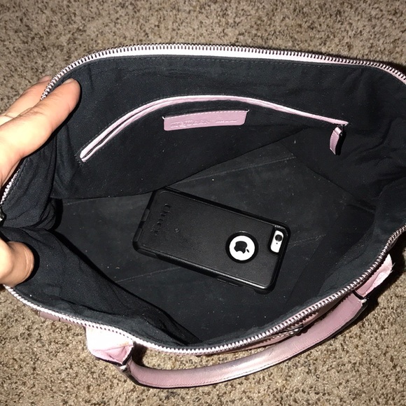 Authentic Alexander McQueen Lambskin de manta😍 - Picture 4 of 8